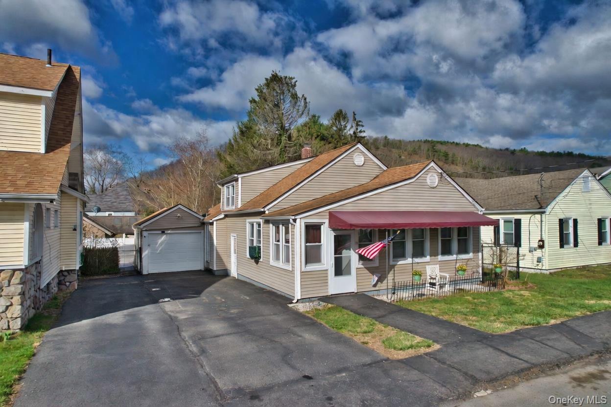 18 Dubois Street – For Sale