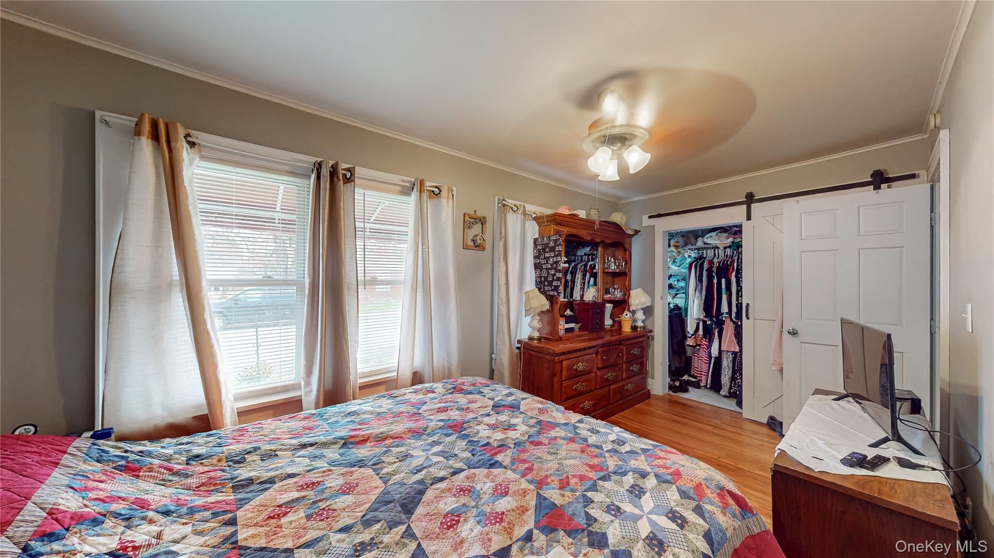 18 Dubois Street – For Sale photo 14