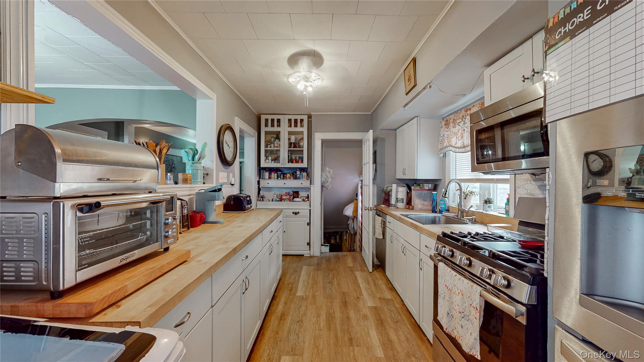 18 Dubois Street – For Sale photo 4
