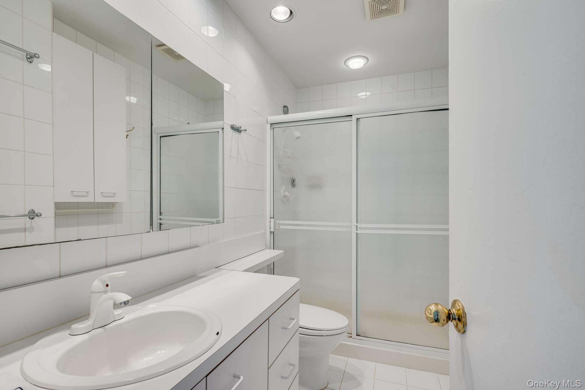 585 Dune Road, Unit 27B photo 9
