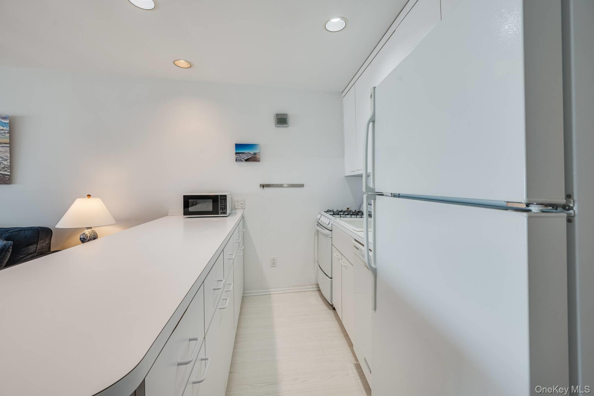 585 Dune Road, Unit 27B photo 8