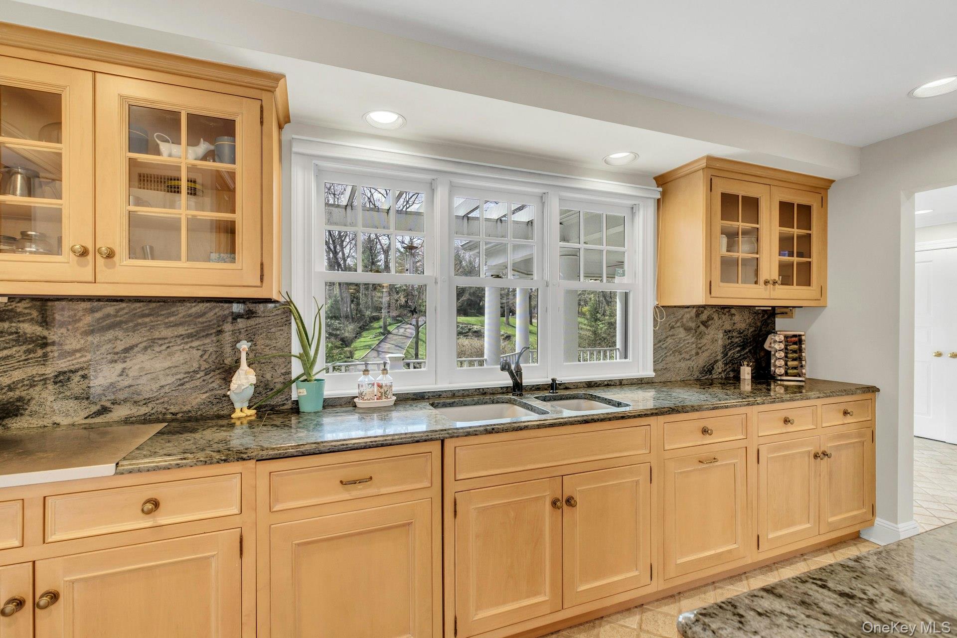 10 Redmond Lane – For Sale photo 22