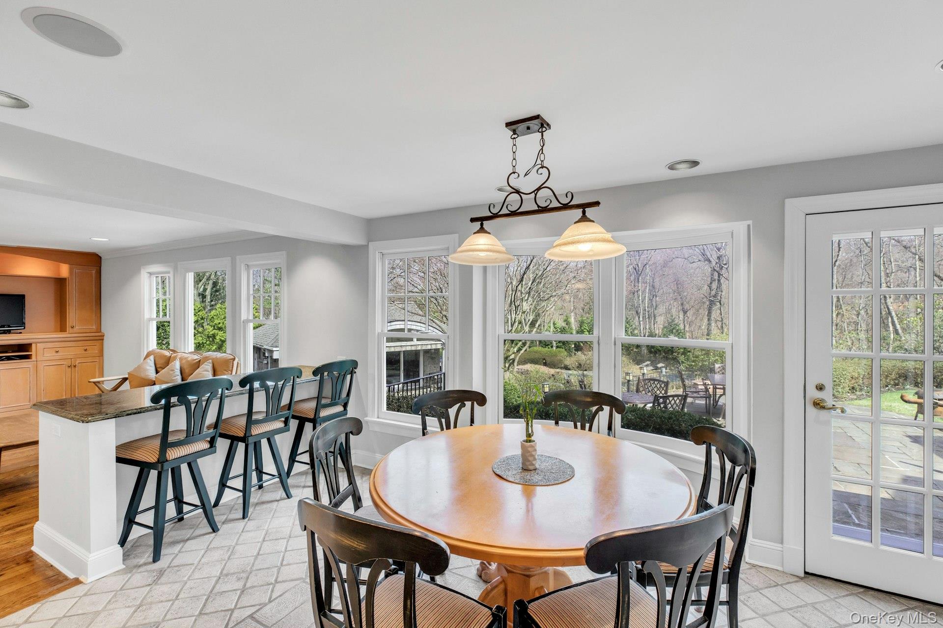 10 Redmond Lane – For Sale photo 24