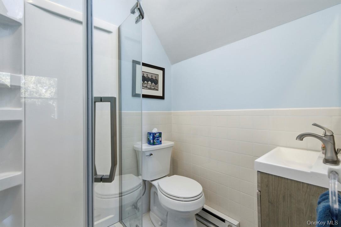3 Foster Avenue – For Rent photo 18