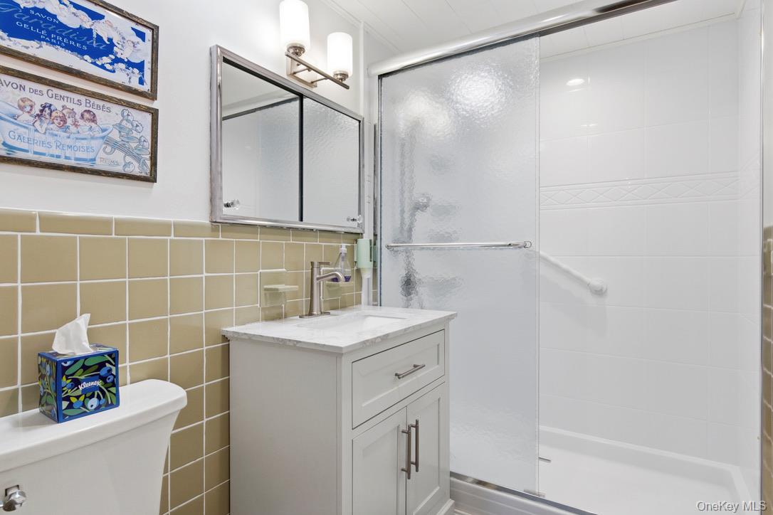 3 Foster Avenue – For Rent photo 12
