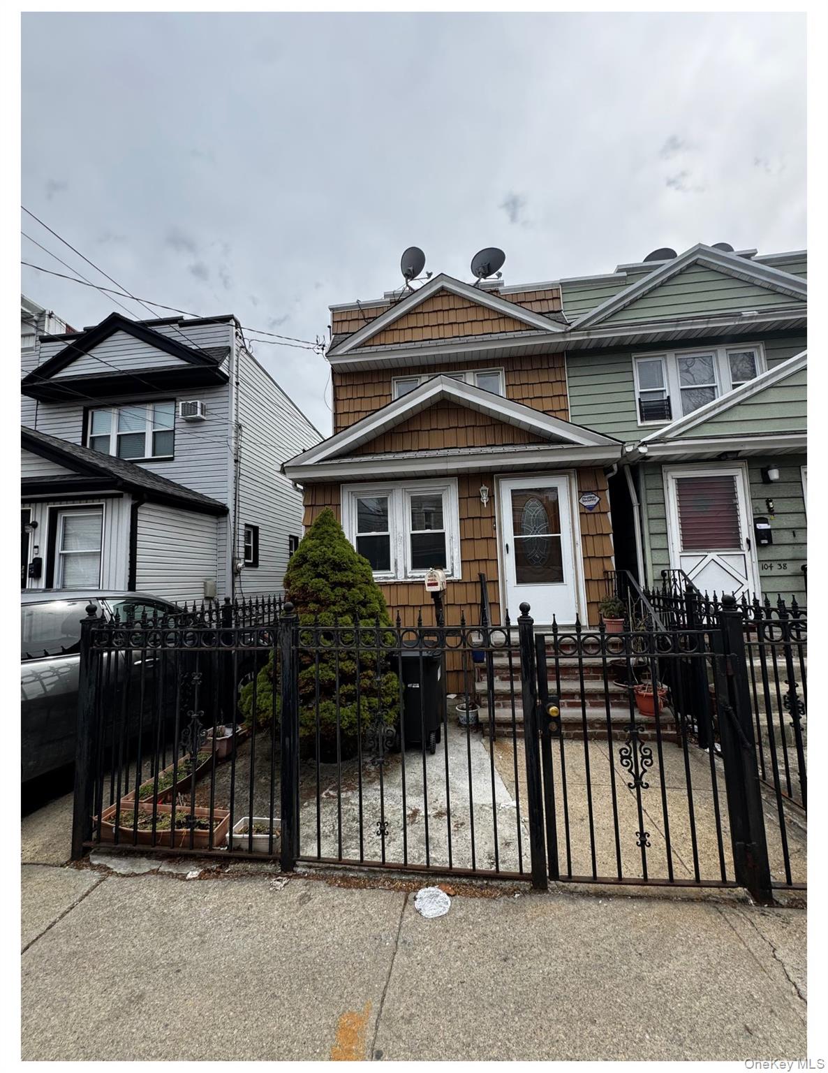 10440 89th Avenue – For Sale