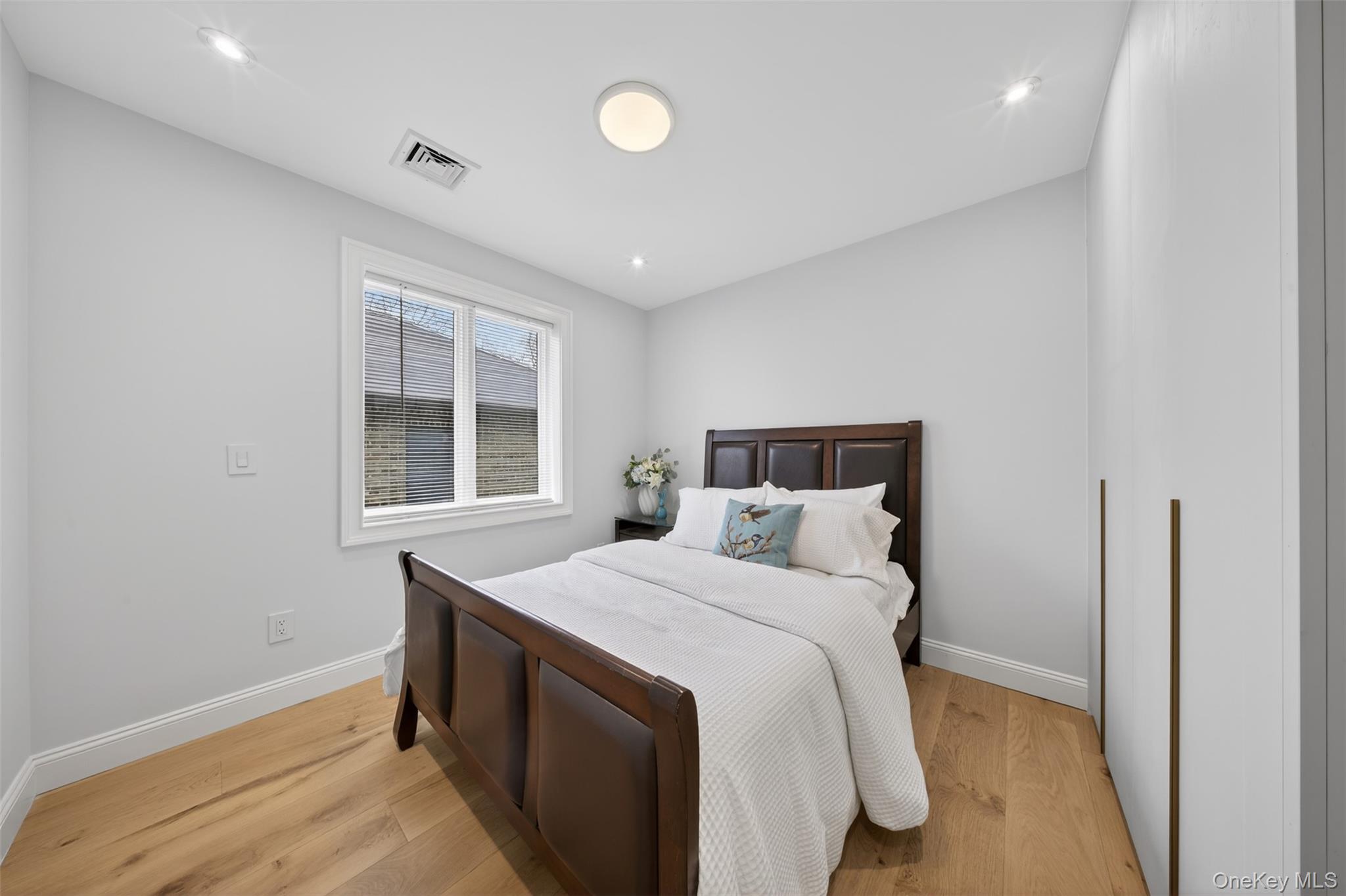 14-05 133RD Place – For Sale photo 20
