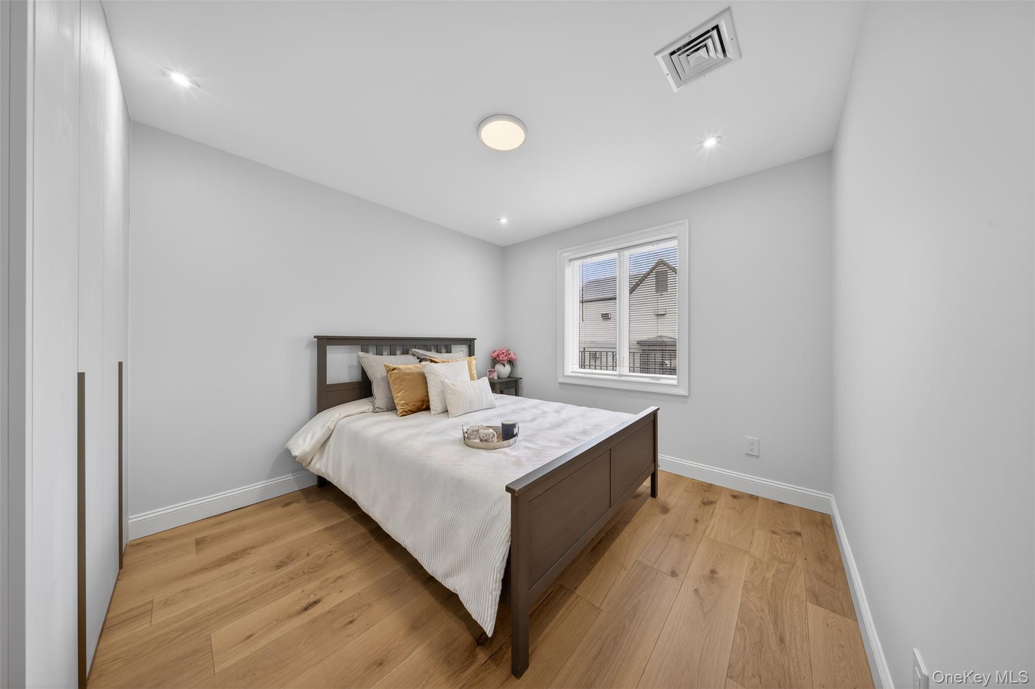 14-05 133RD Place – For Sale photo 21
