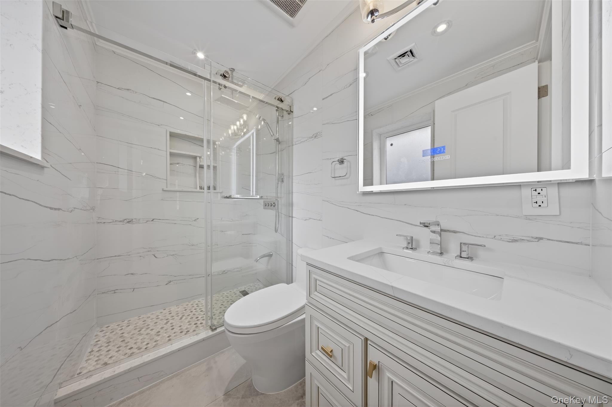 14-05 133RD Place – For Sale photo 17