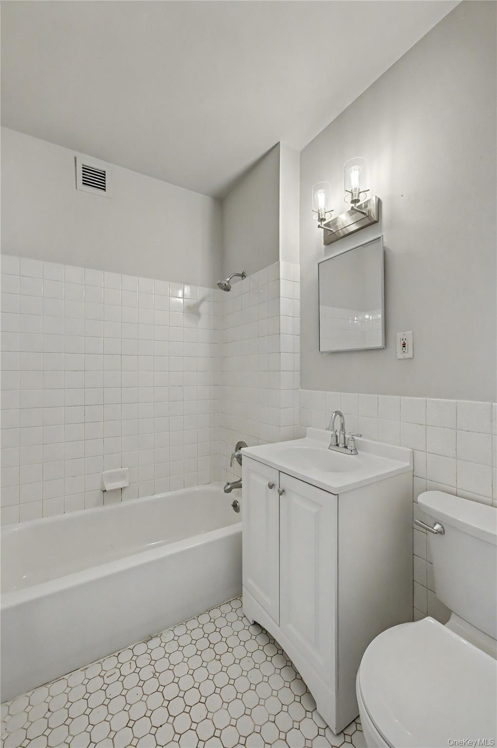 49 Bradhurst Avenue – For Sale photo 22