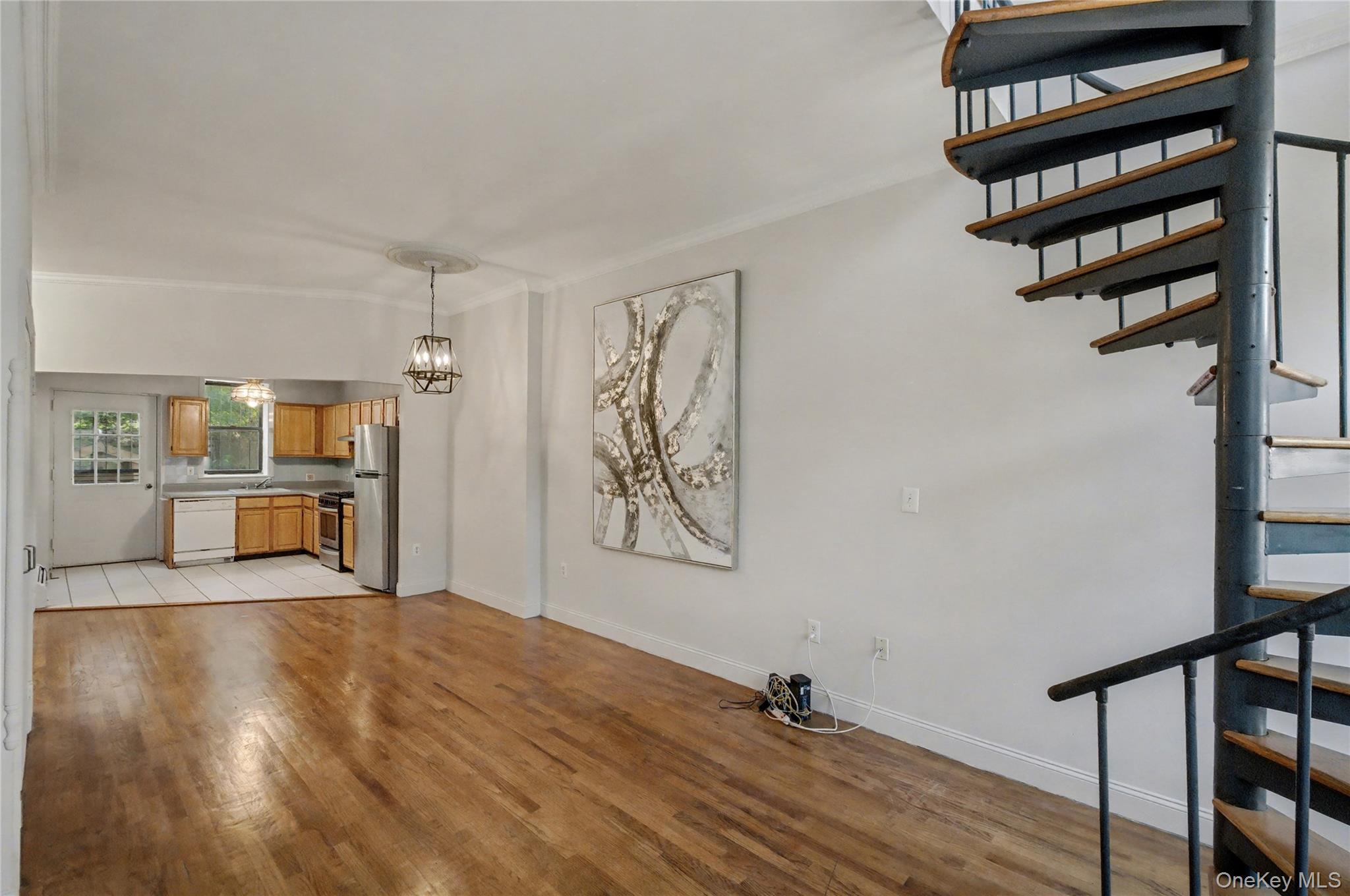 49 Bradhurst Avenue – For Sale photo 12