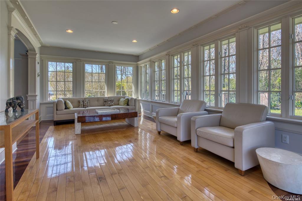 11003 Main Road – For Rent photo 7