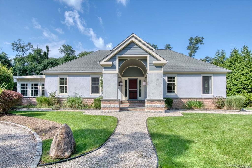 11003 Main Road – For Rent photo 2