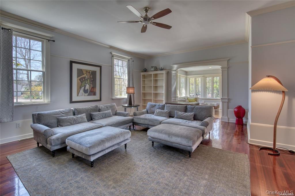 11003 Main Road – For Rent photo 5