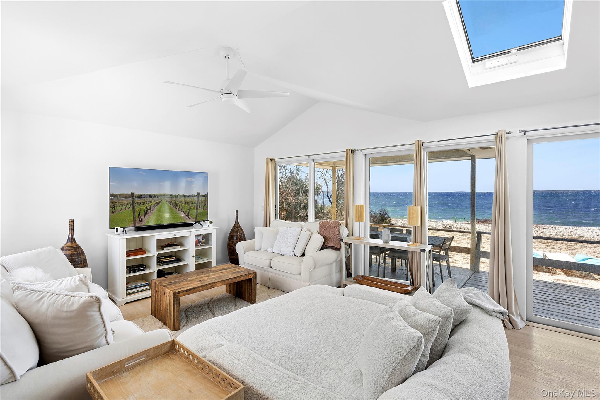 21 E Shore Drive – For Sale photo 7