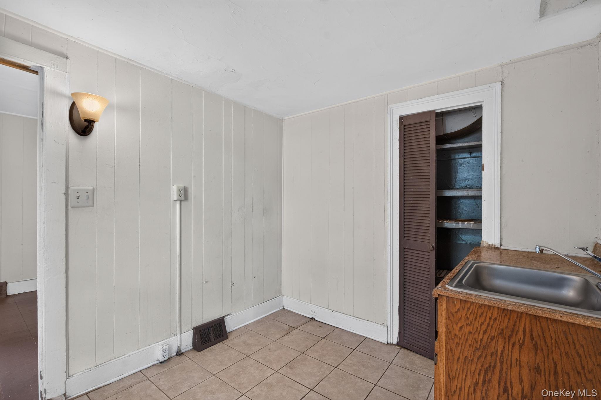 171 Greenkill Avenue – For Sale photo 3