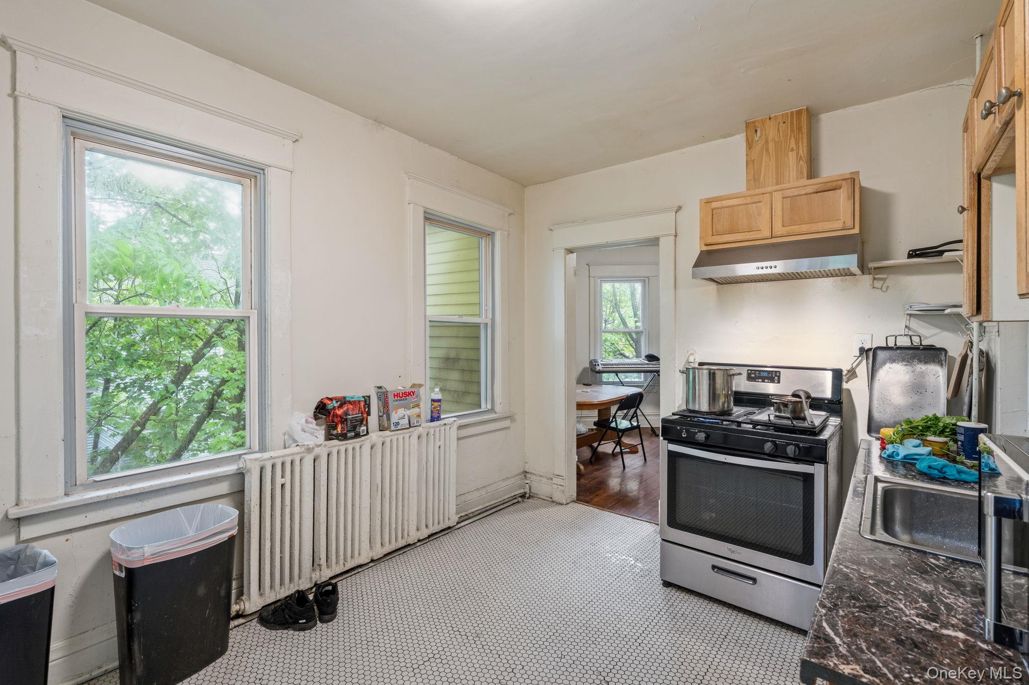 212 Ten Broeck Avenue – For Sale photo 13