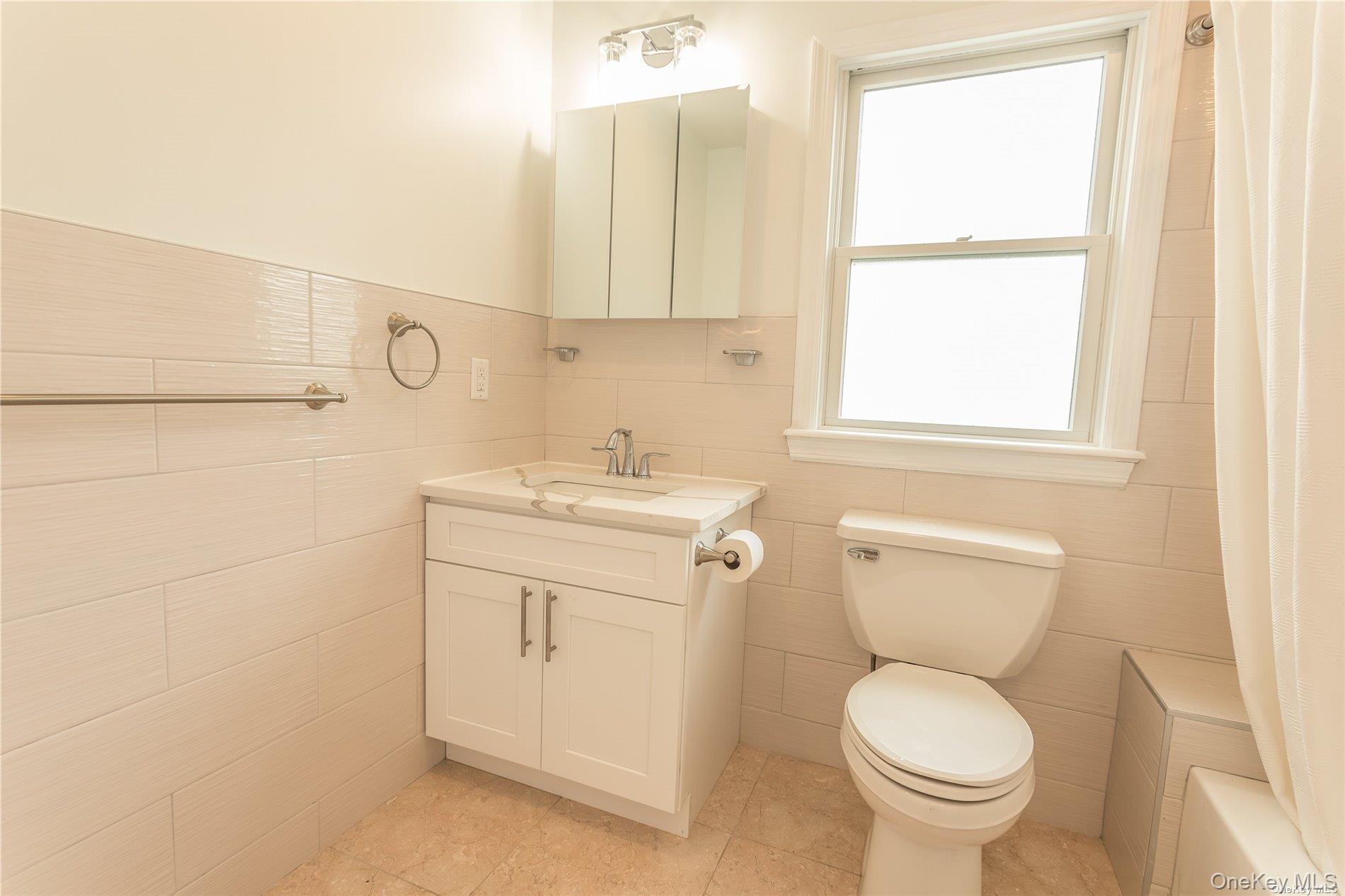 70 Sheridan Ave – For Rent photo 11
