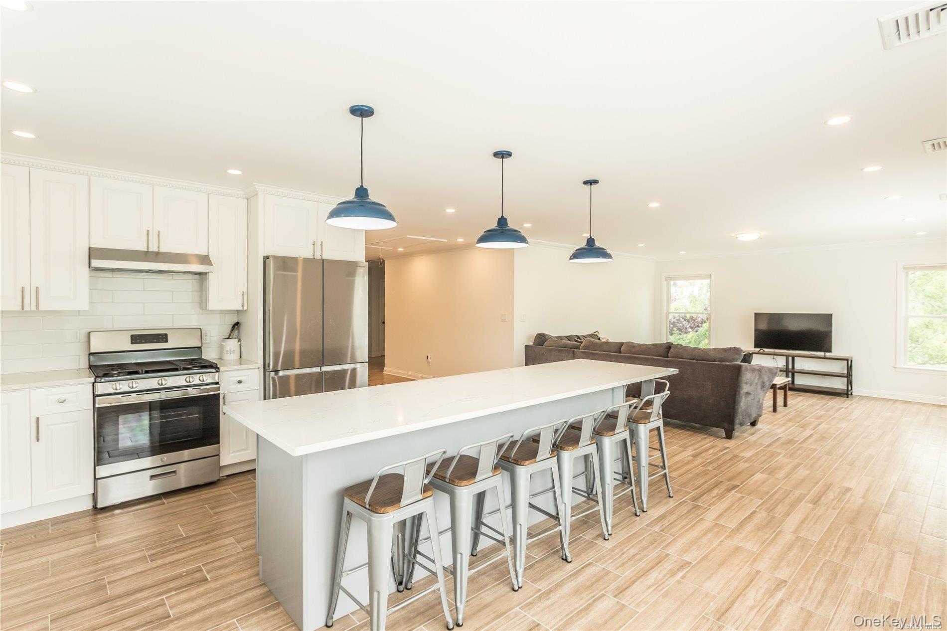 70 Sheridan Ave – For Rent