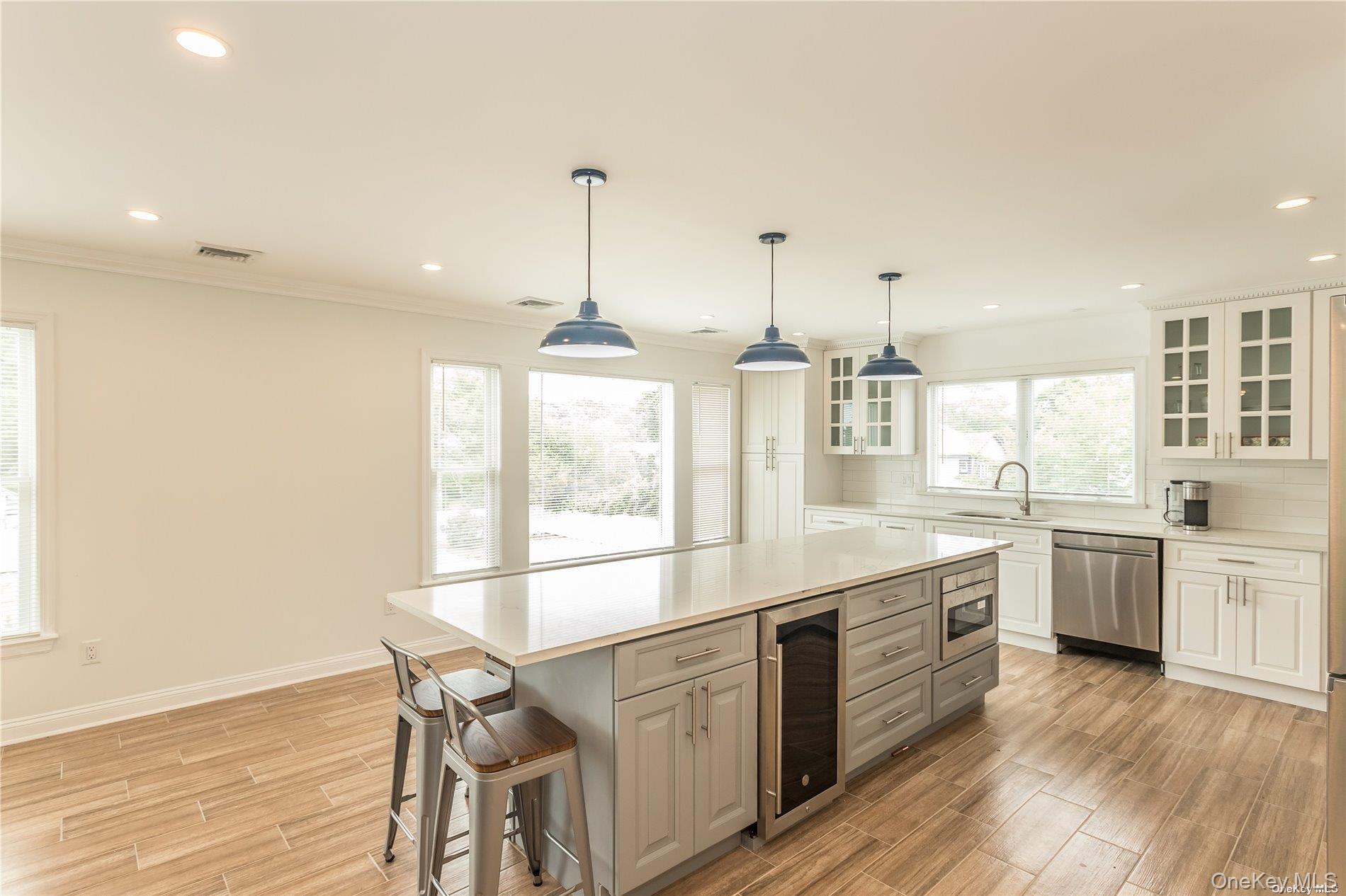 70 Sheridan Ave – For Rent photo 4