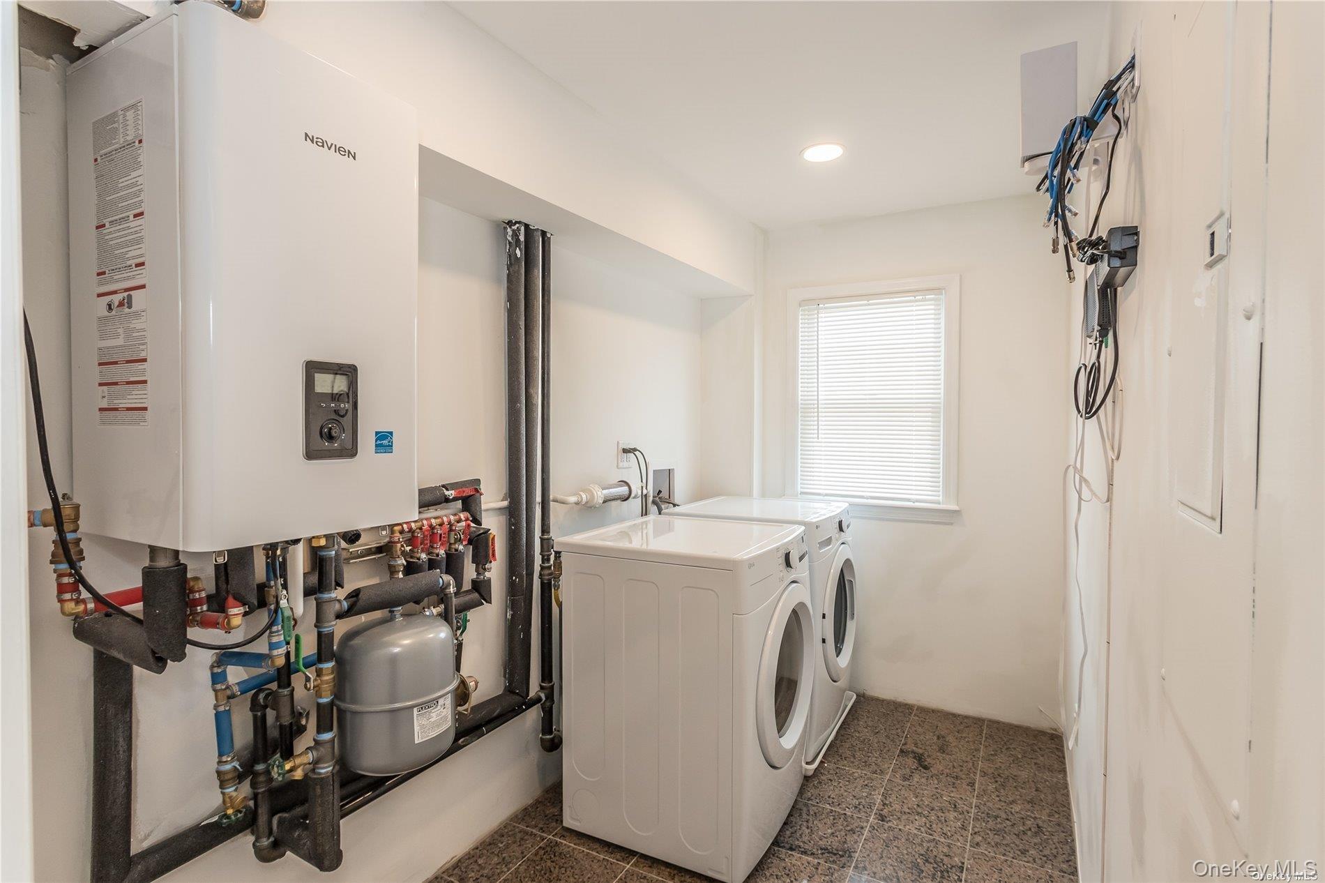70 Sheridan Ave – For Rent photo 17
