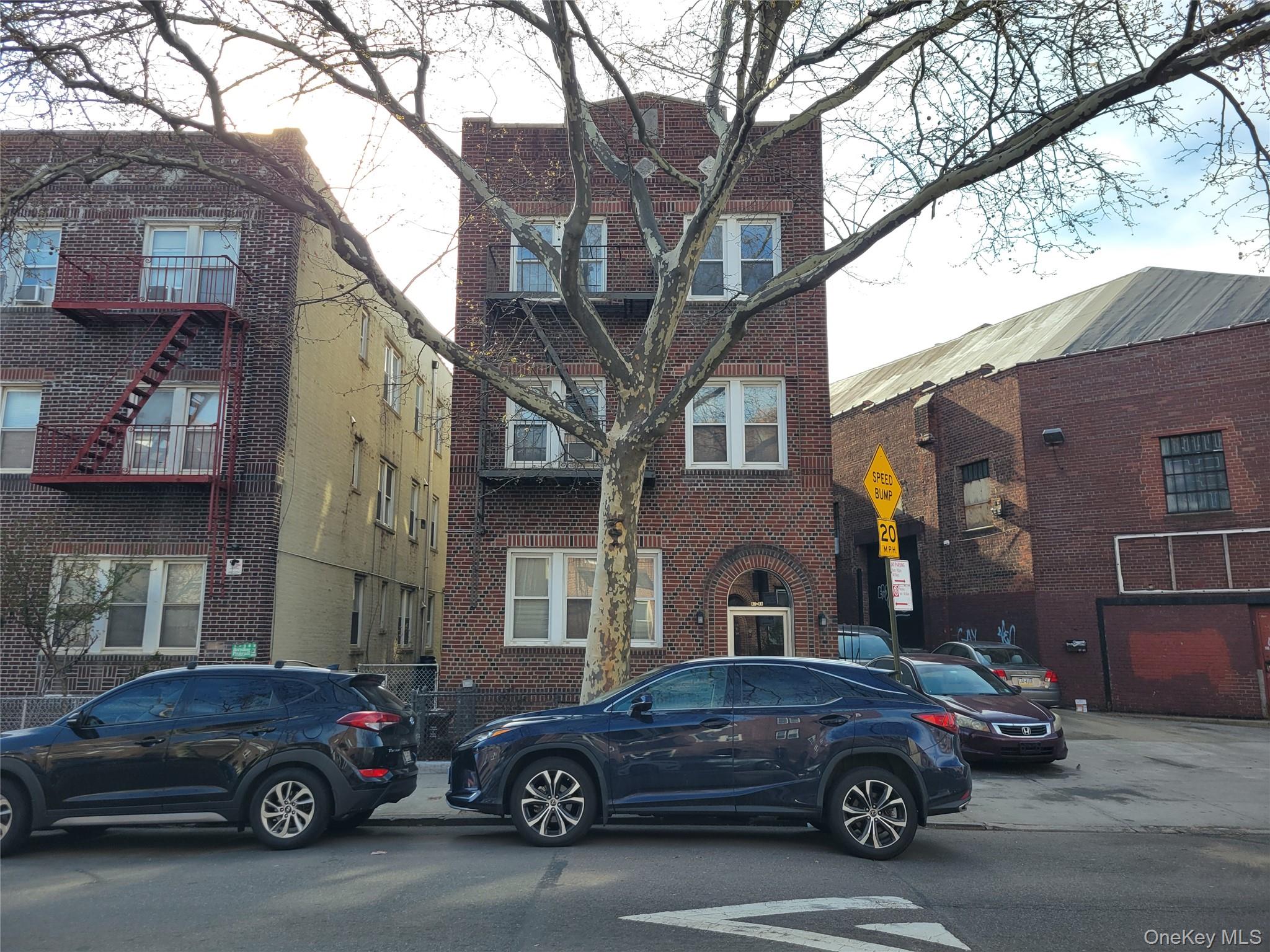 47-44 43 Street – For Sale photo 2