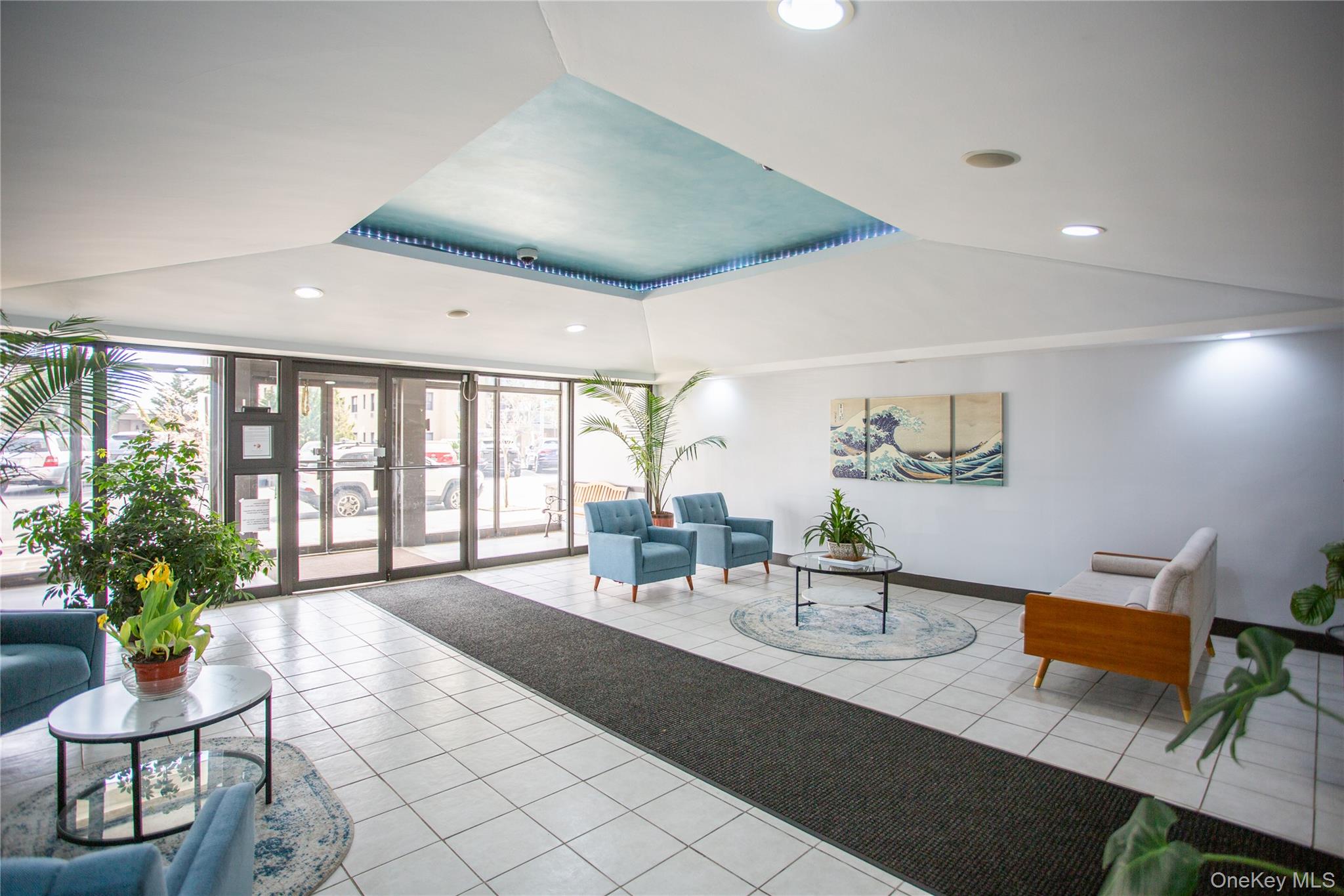 855 E Broadway, Unit LC photo 8