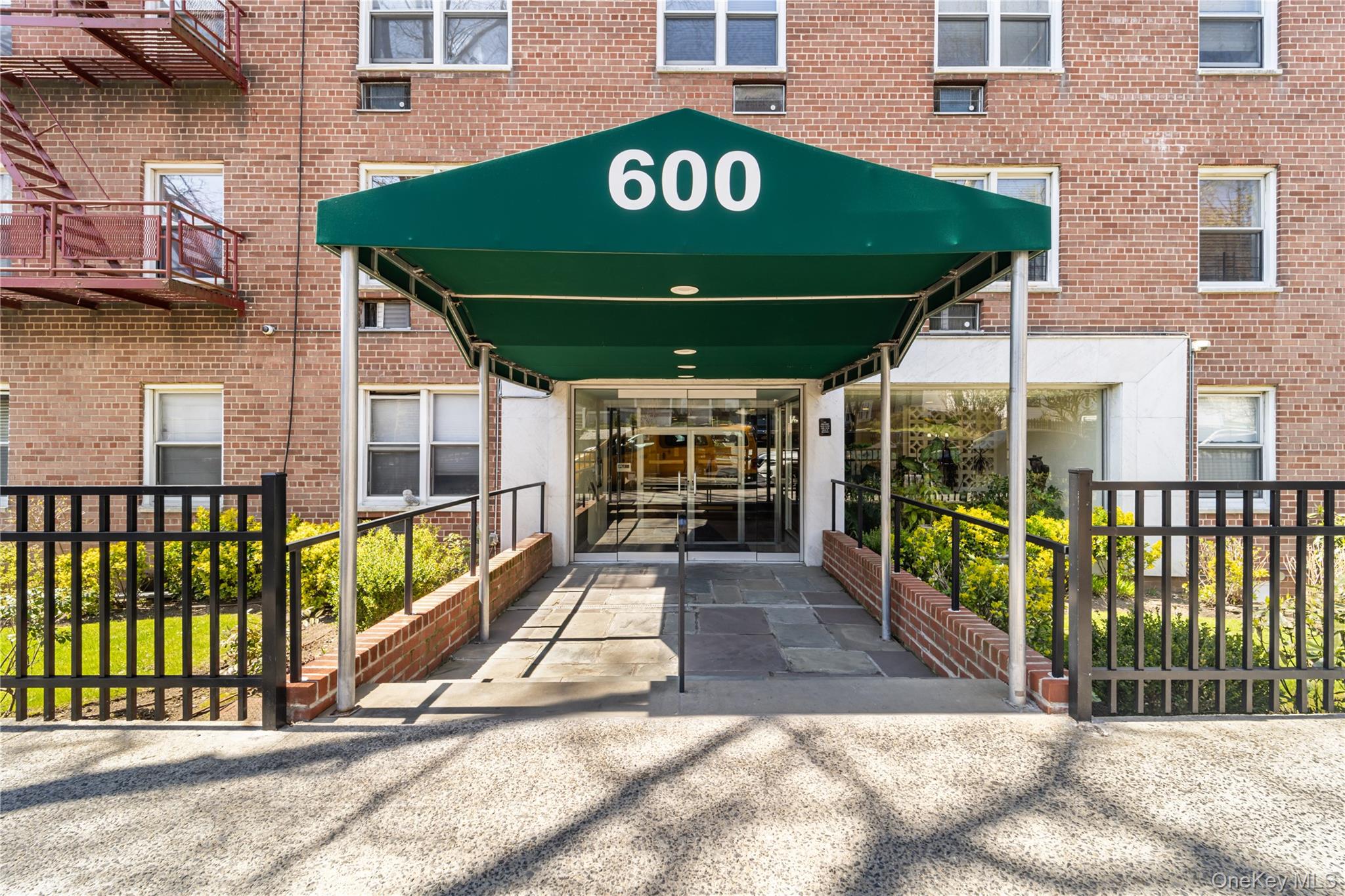 600 Locust Street, Unit 3G