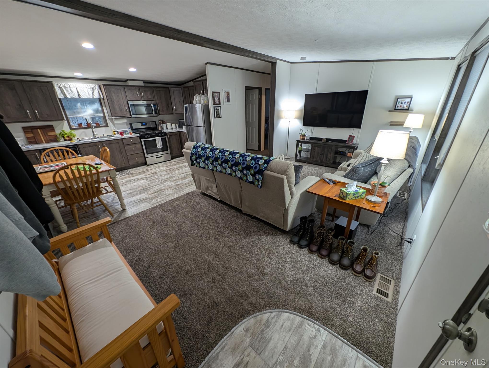 18 Shore Lane – For Sale photo 15