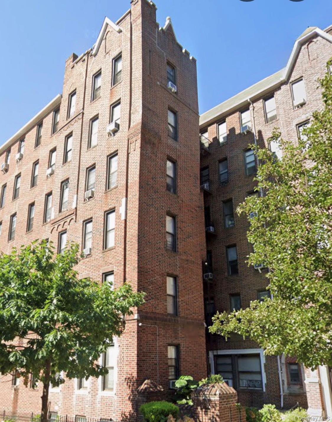 36-20 168 street street, Unit 3I
