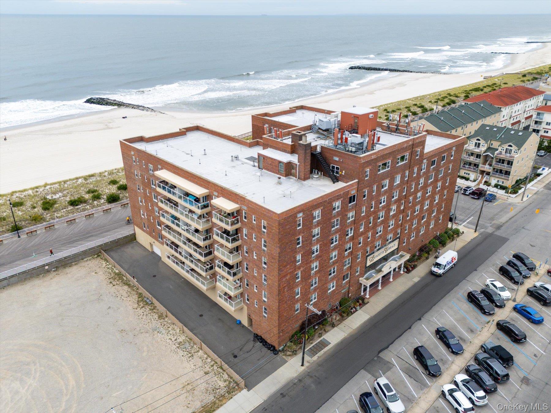 370 W Broadway, Unit 5C photo 25