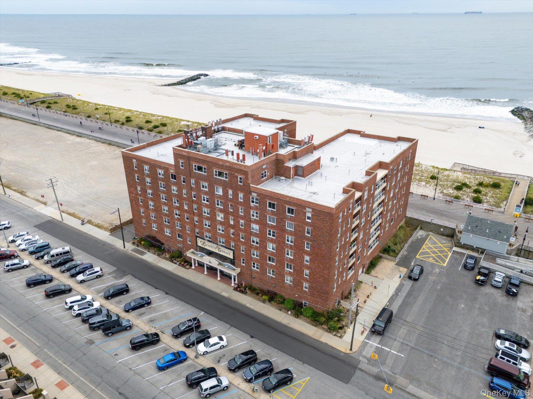 370 W Broadway, Unit 5C photo 26