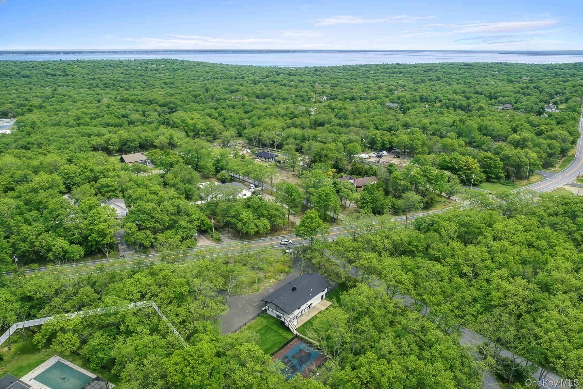 105 Old Riverhead Road W – For Sale photo 23
