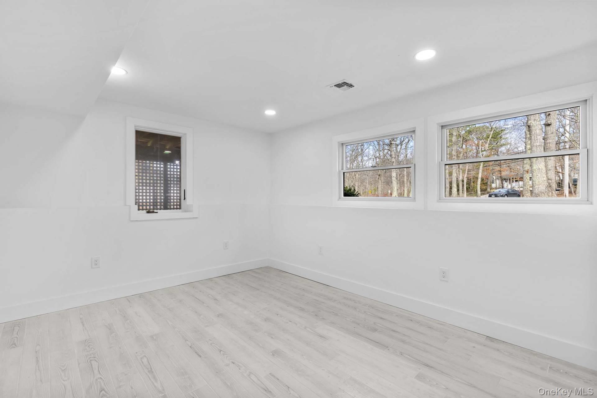 105 Old Riverhead Road W – For Sale photo 15
