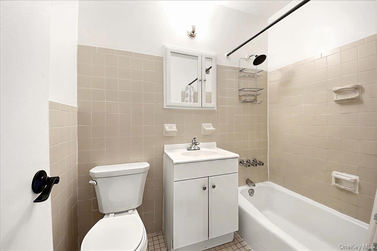 333 Bronx River Road, Unit 602 photo 11