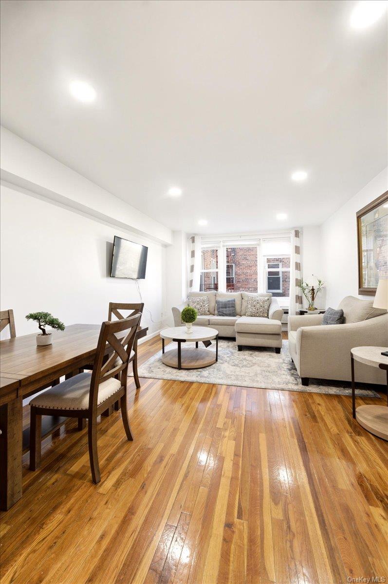 333 Bronx River Road, Unit 602
