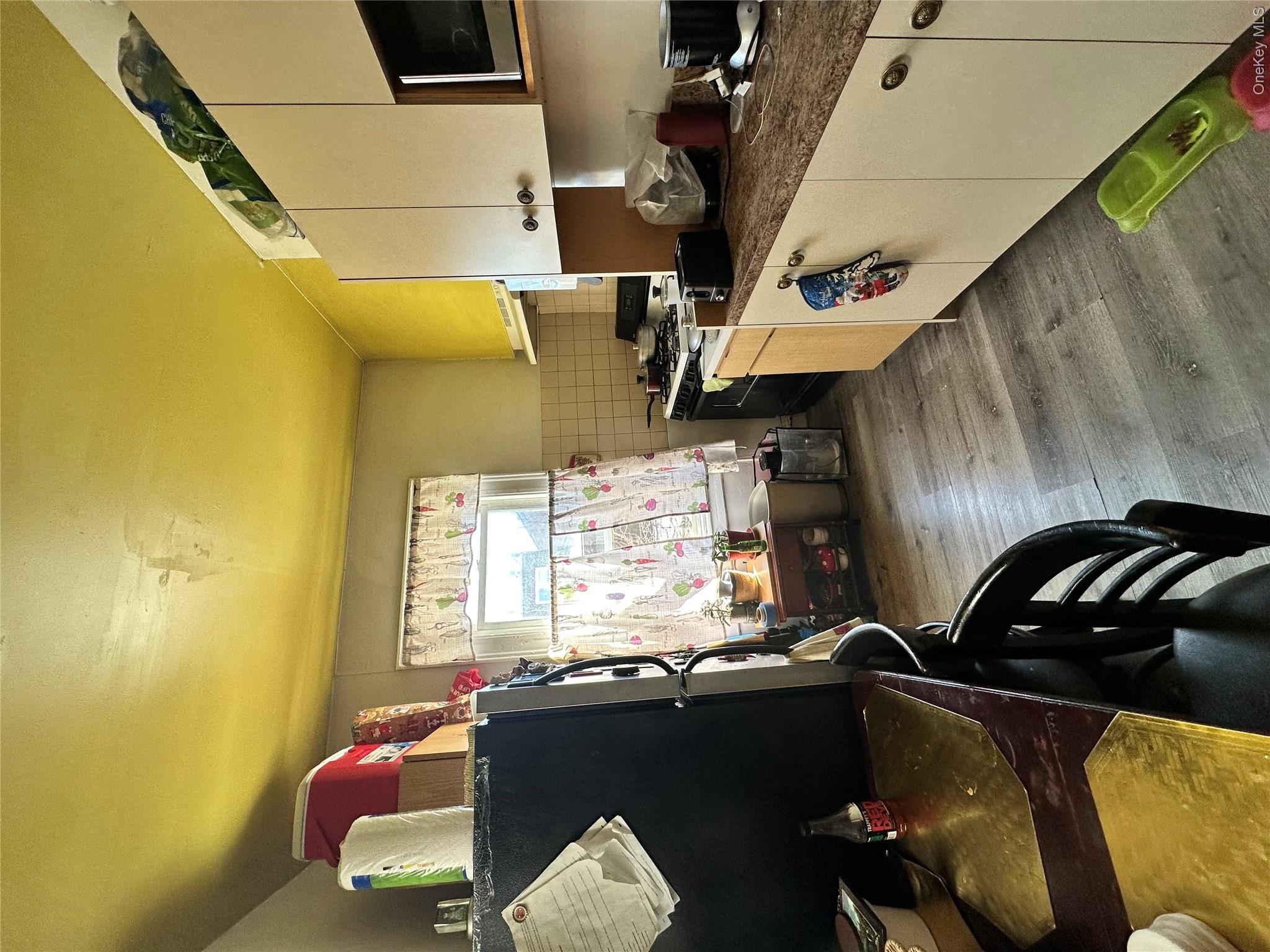37-21 103 Street – For Sale photo 6