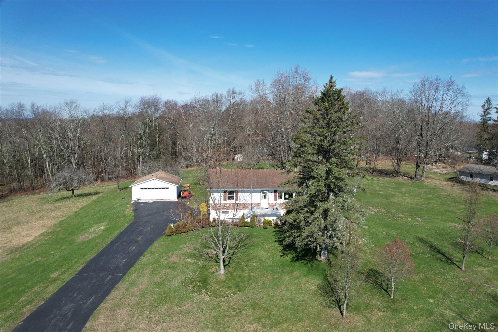 62 Pucky Huddle Road – For Sale