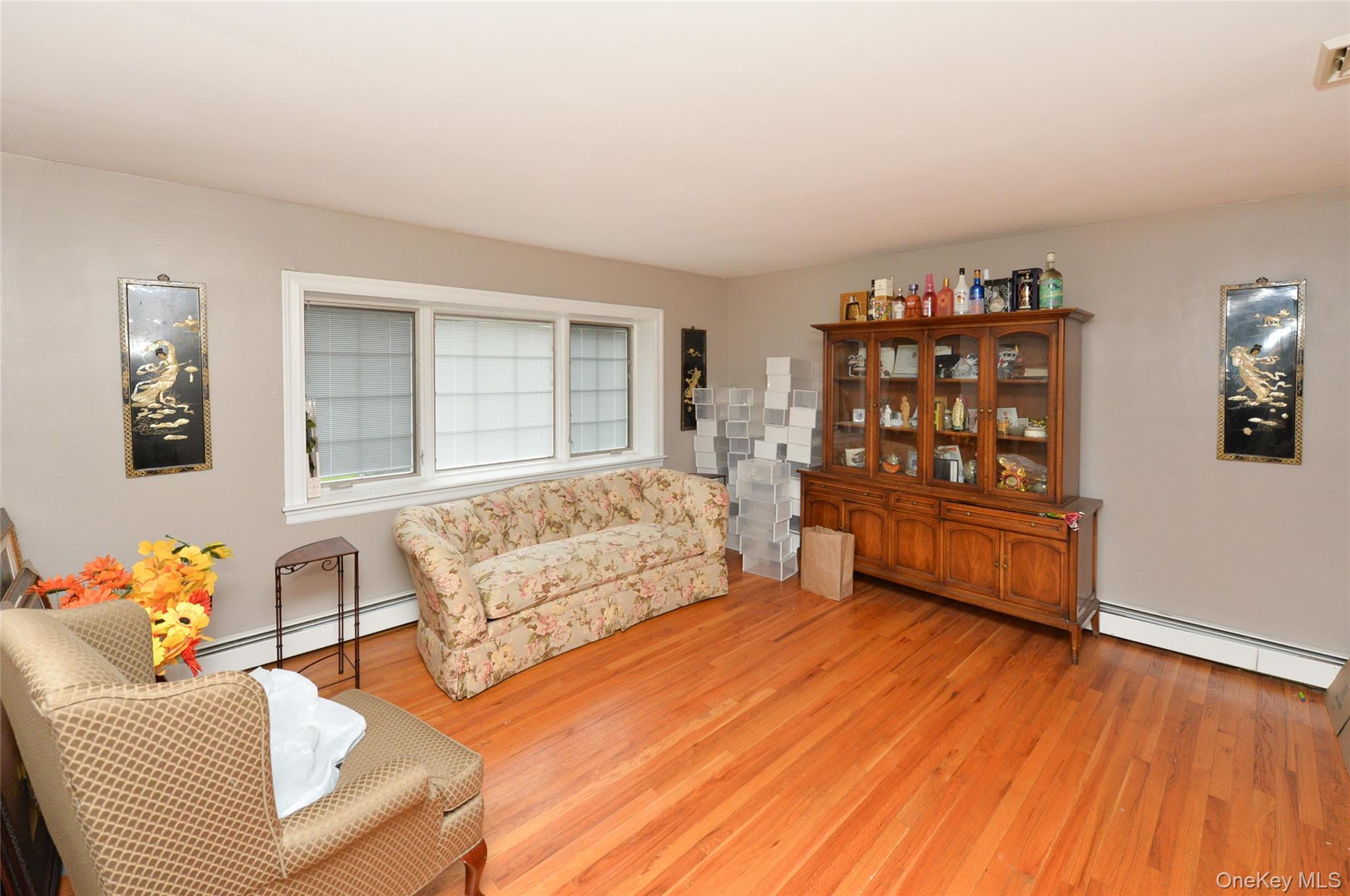 14 Lynmore Avenue – For Sale photo 4