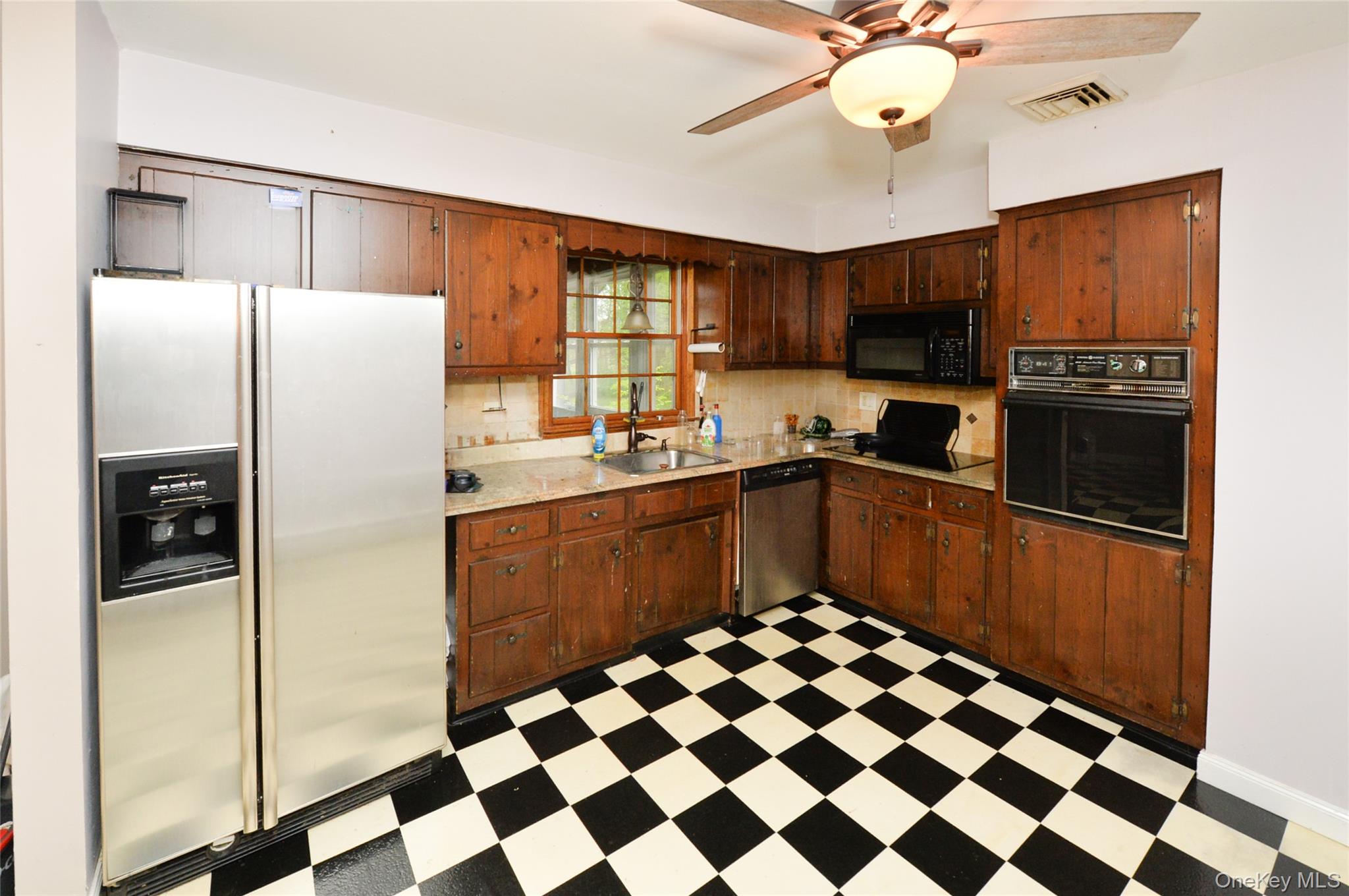 14 Lynmore Avenue – For Sale photo 9