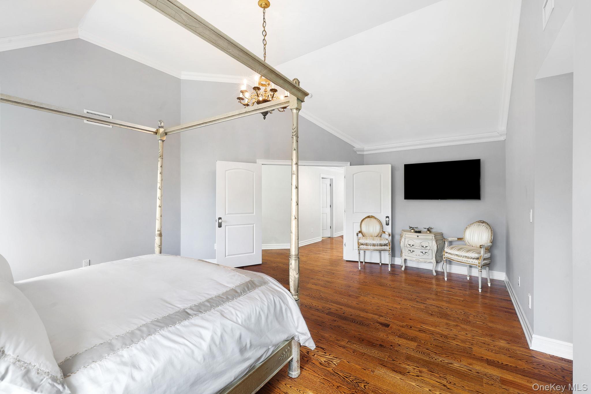 31 Greenwich Avenue – For Sale photo 34