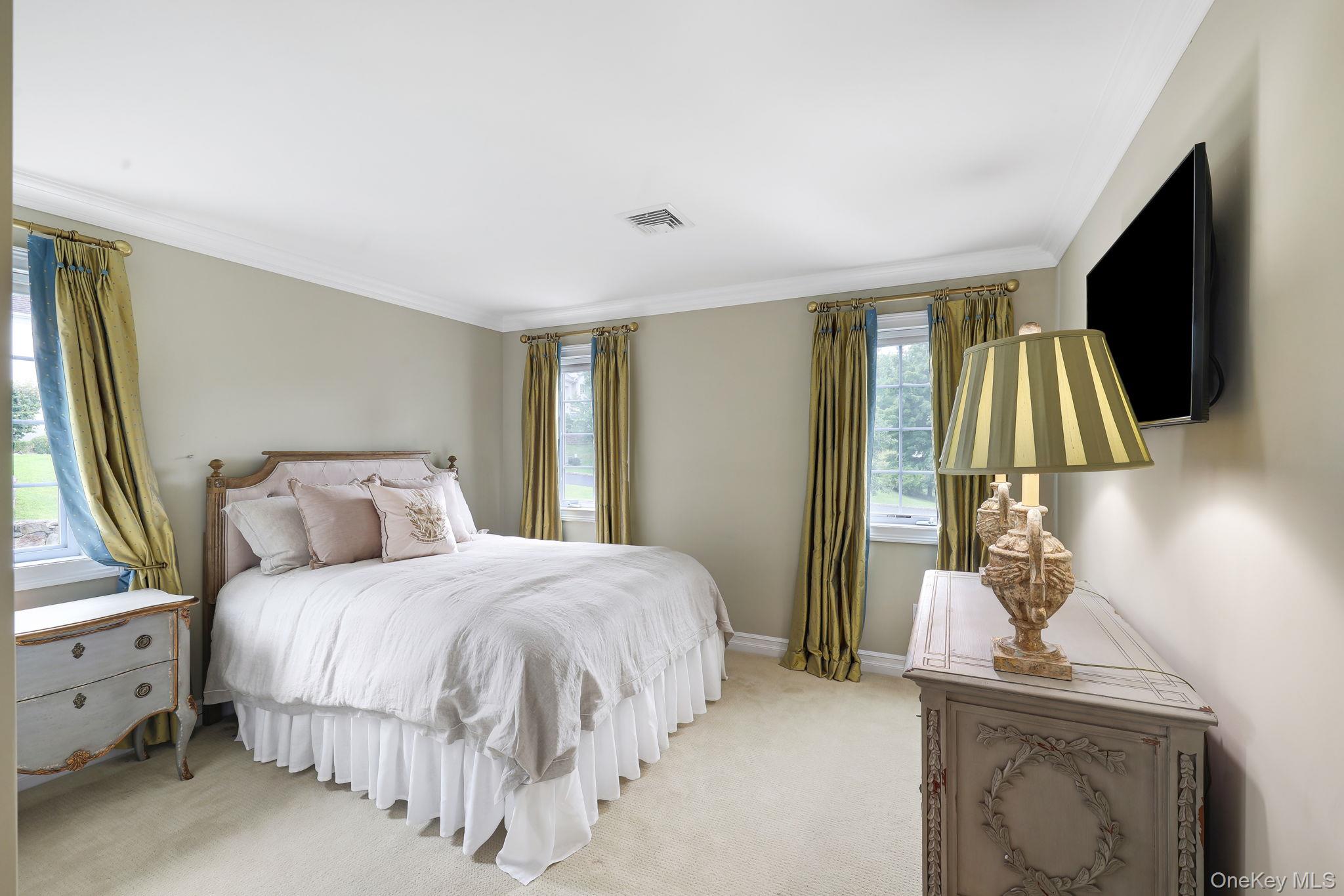 31 Greenwich Avenue – For Sale photo 45