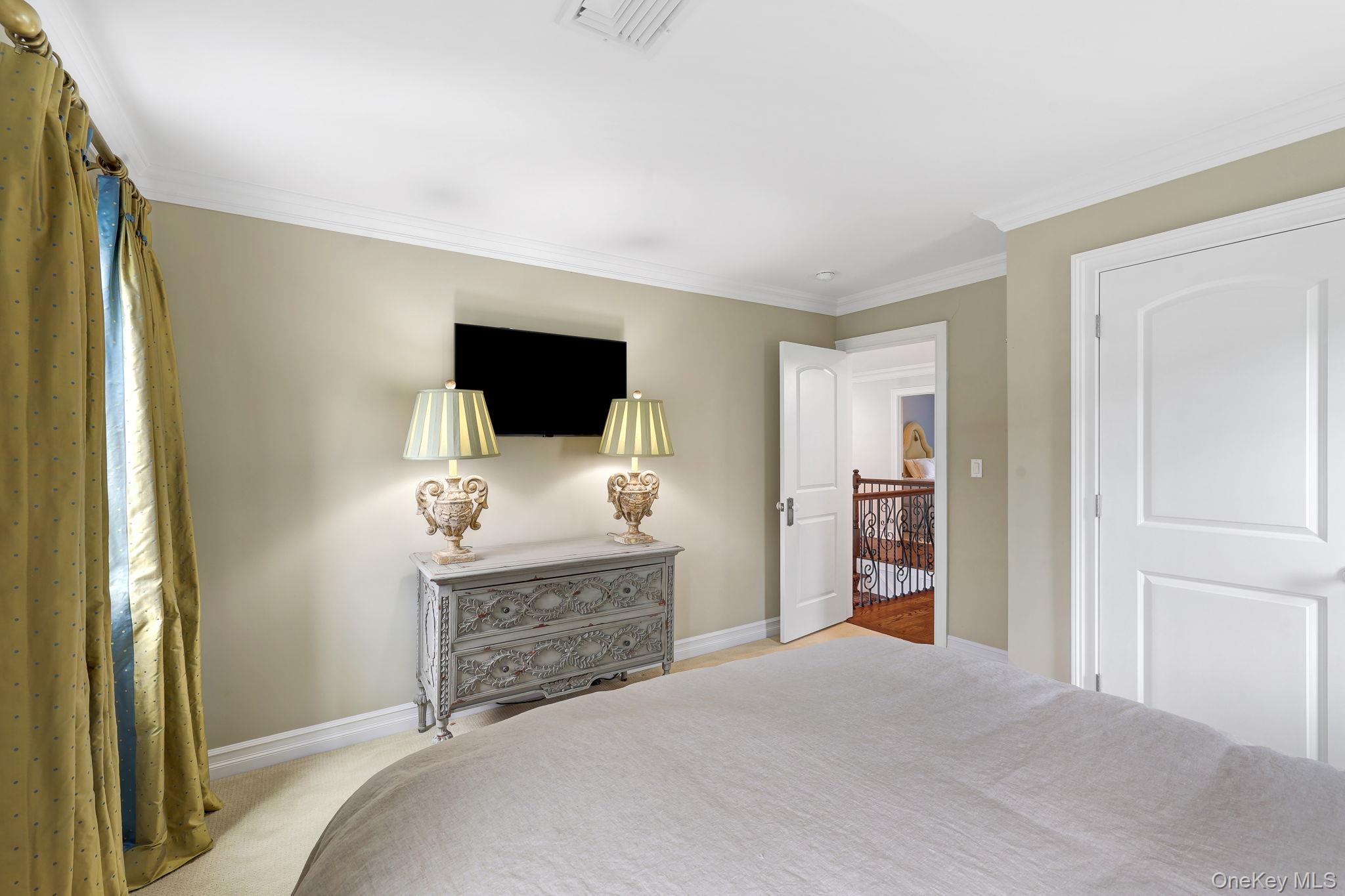 31 Greenwich Avenue – For Sale photo 46