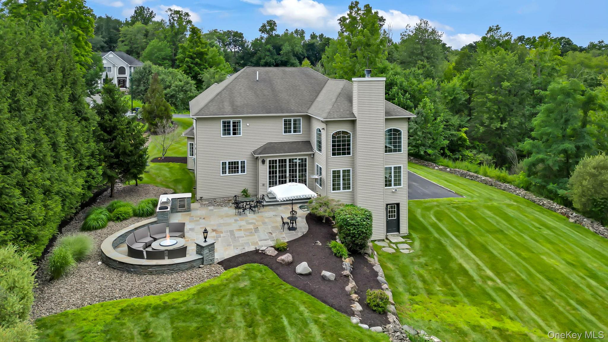 31 Greenwich Avenue – For Sale photo 5