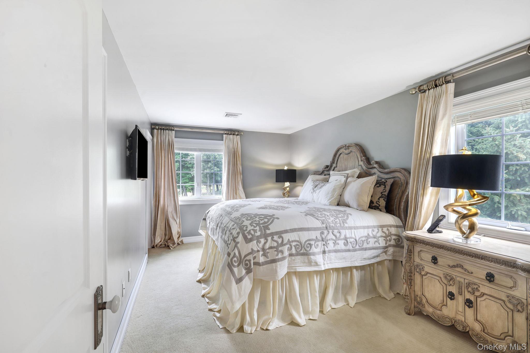 31 Greenwich Avenue – For Sale photo 43