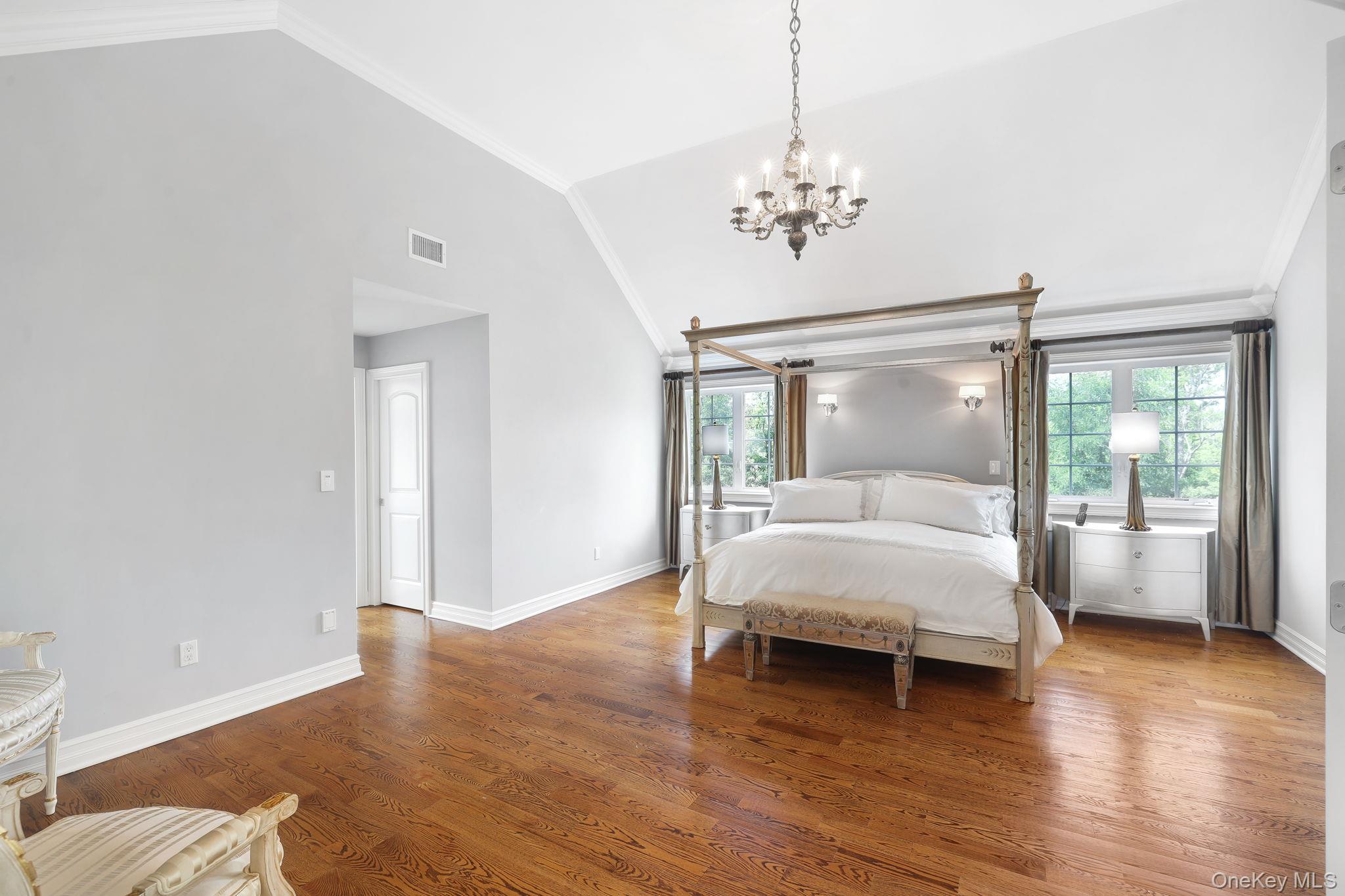 31 Greenwich Avenue – For Sale photo 33