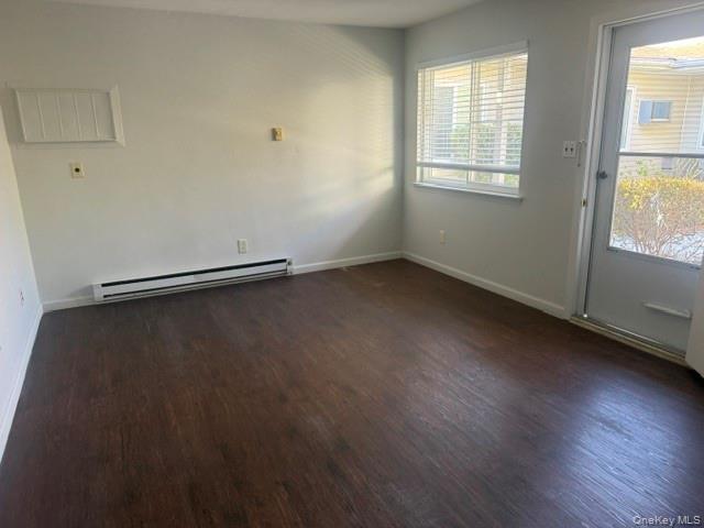 1-72 Parkcenter Drive – For Rent photo 5