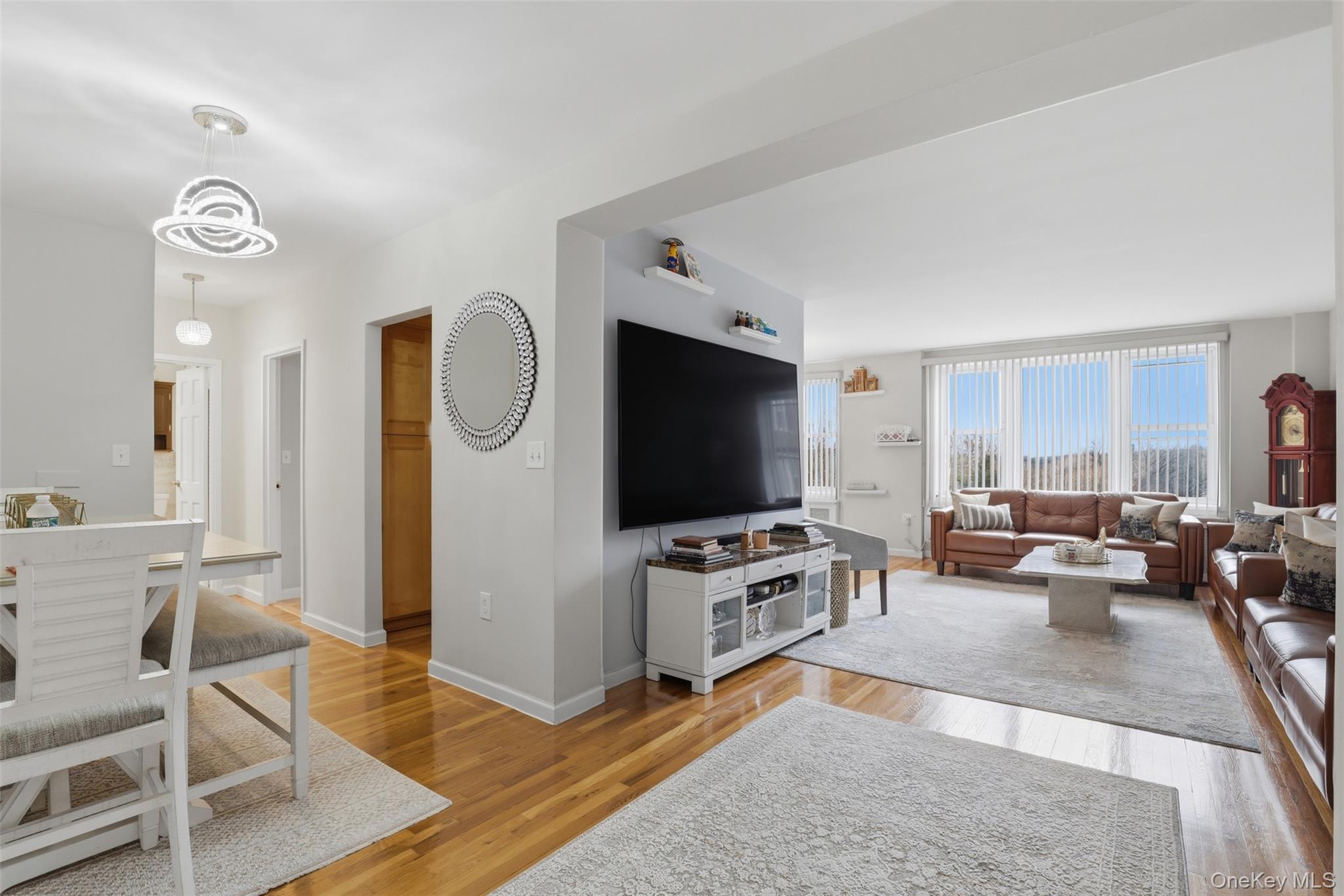 333 Bronx River Road, Unit 616 photo 2