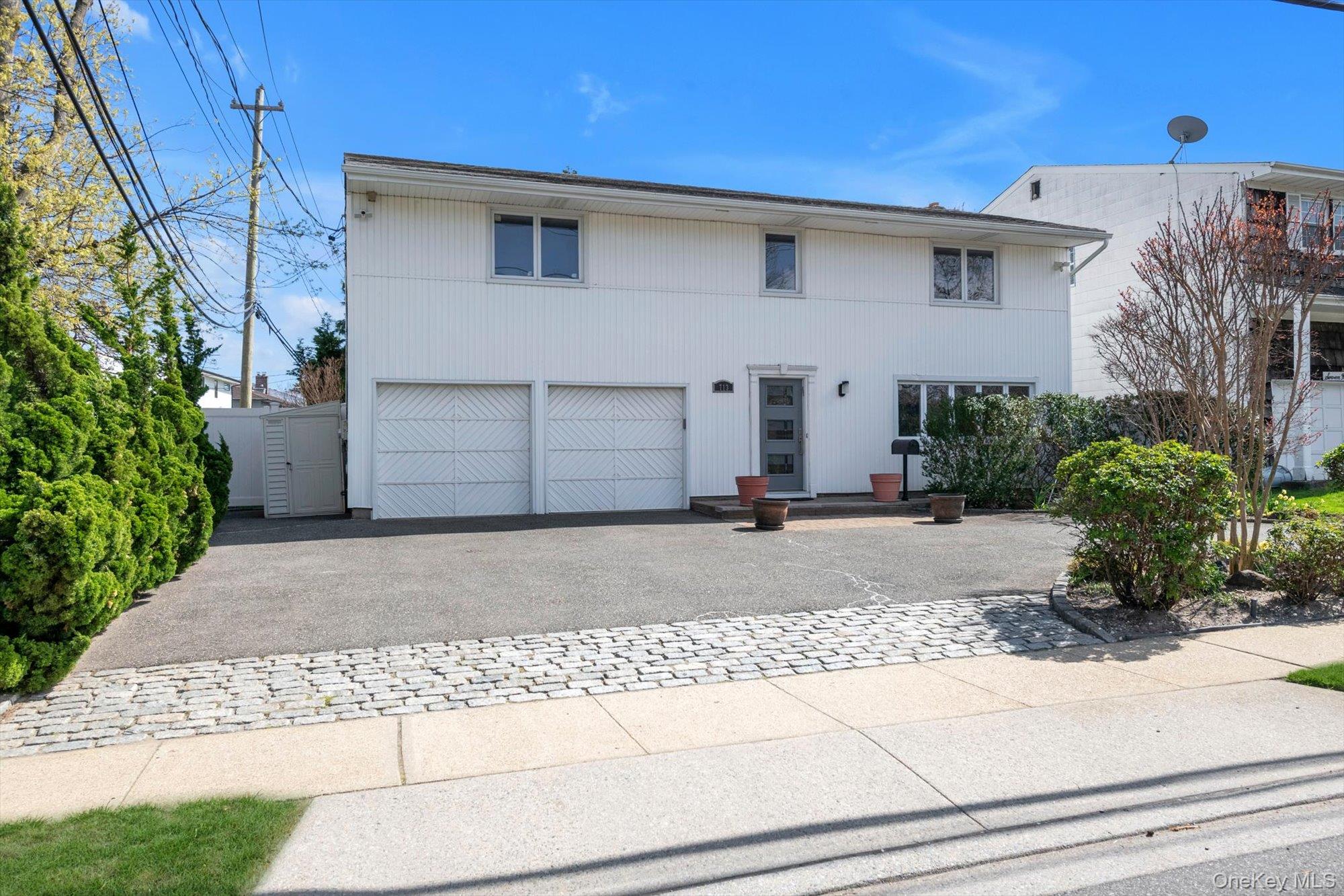 713 Hungry Harbor Road – For Sale