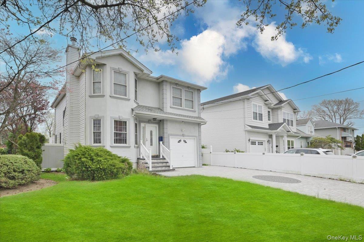 26 Maeder Avenue – For Sale photo 2